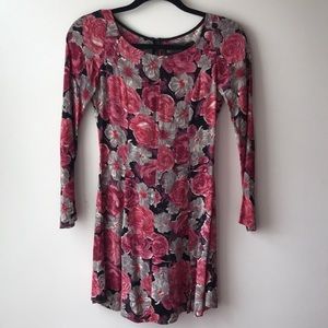 Long sleeve Reformation mini dress. XS